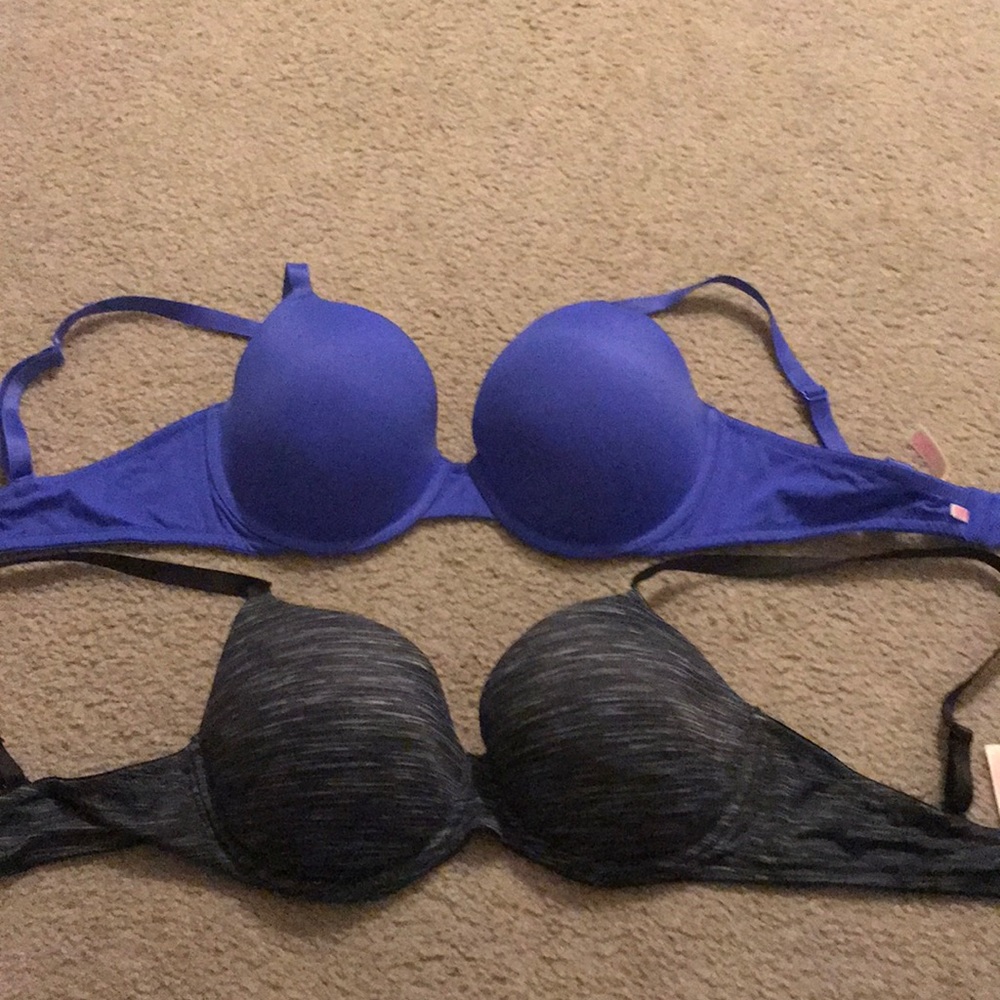 Like new! Pink Victoria Secret bras 36 D